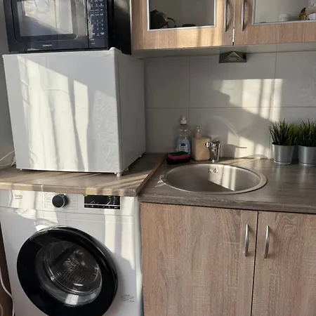 Laura Comfy Kappeli 8-2 Near Airport, Next To The Bus Station تالين
