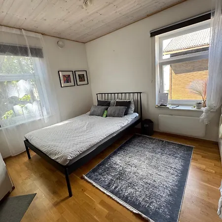 Laura Comfy Kappeli 8-2 29 Near Airport Next To The Bus Station Апартаменты