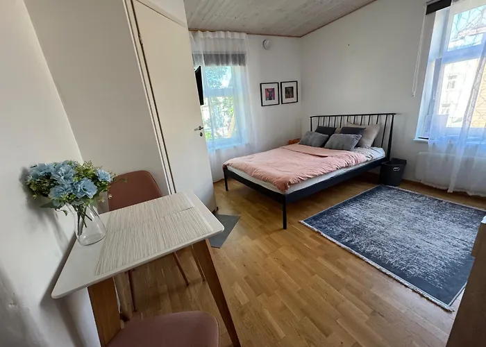 Laura Comfy Kappeli 8-2 Near Airport, Next To The Bus Station Апартаменты Таллин