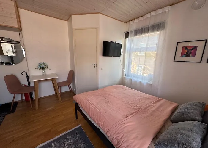 Laura Comfy Kappeli 8-2 Near Airport, Next To The Bus Station Таллин